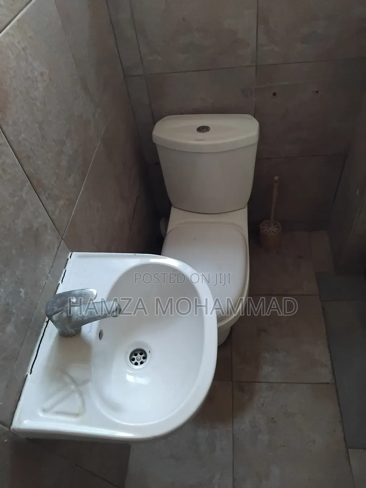1bdrm Apartment in Hamza Estates, American House for rent