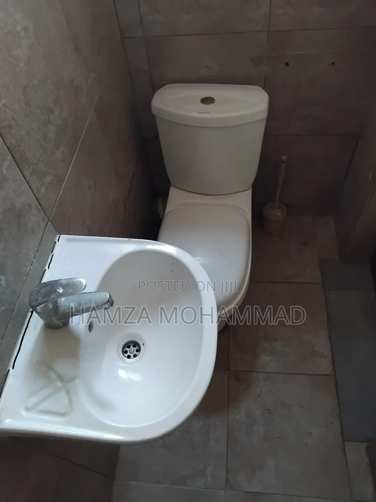 1bdrm Apartment in Hamza Estates, American House for rent