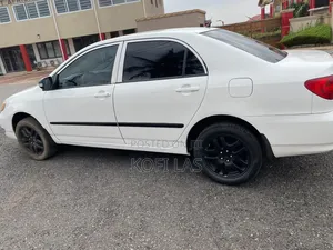 Toyota Corolla 2008 White