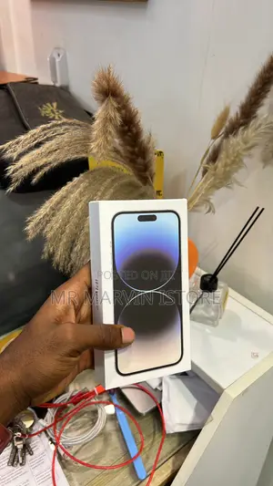New Apple iPhone 14 Pro Max 128 GB White