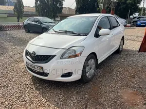 Toyota Yaris 1.5 2009 White