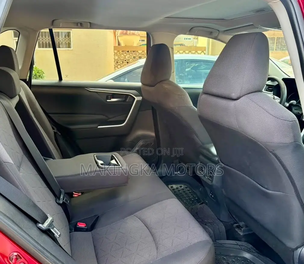 Toyota RAV4 XLE Premium FWD 2020 Red