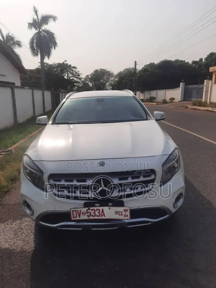 Mercedes-Benz GLA 250 2019 White