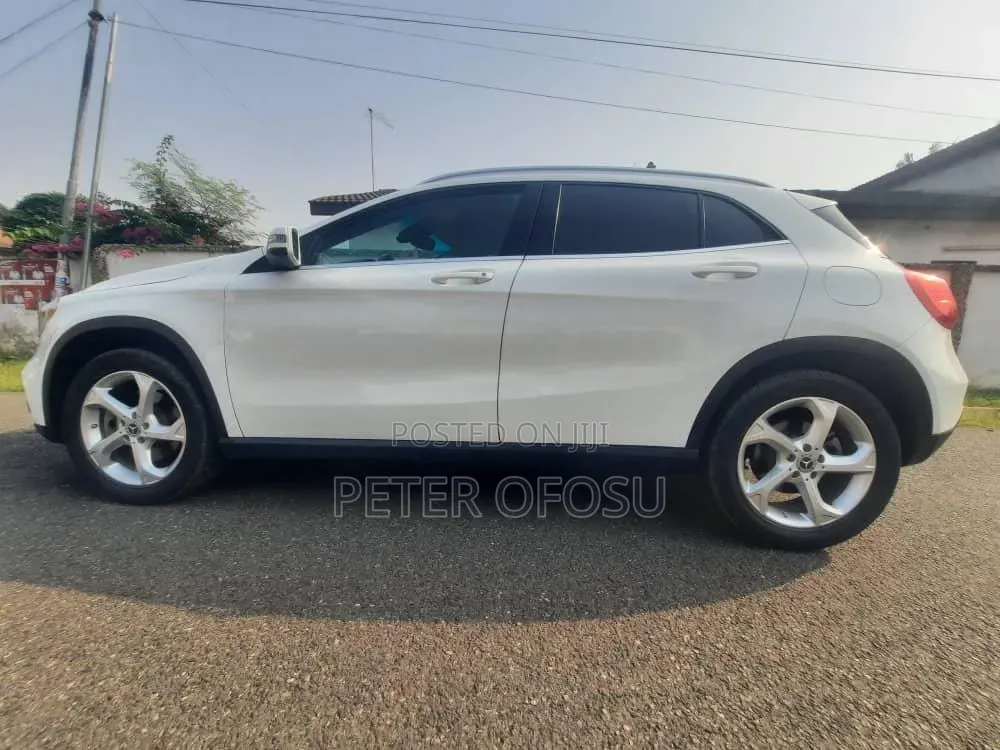 Mercedes-Benz GLA 250 2019 White