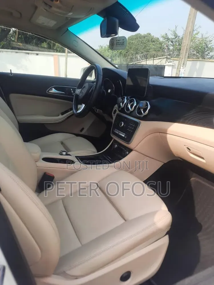 Mercedes-Benz GLA 250 2019 White