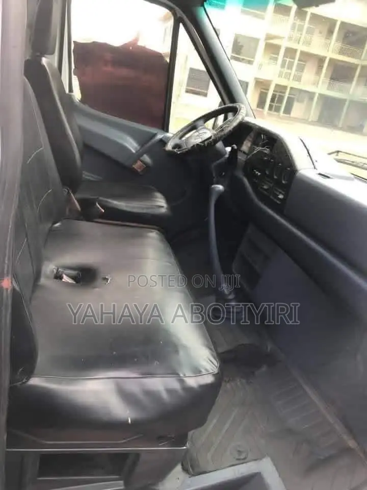 Mercedes-Benz Sprinter 2006 White