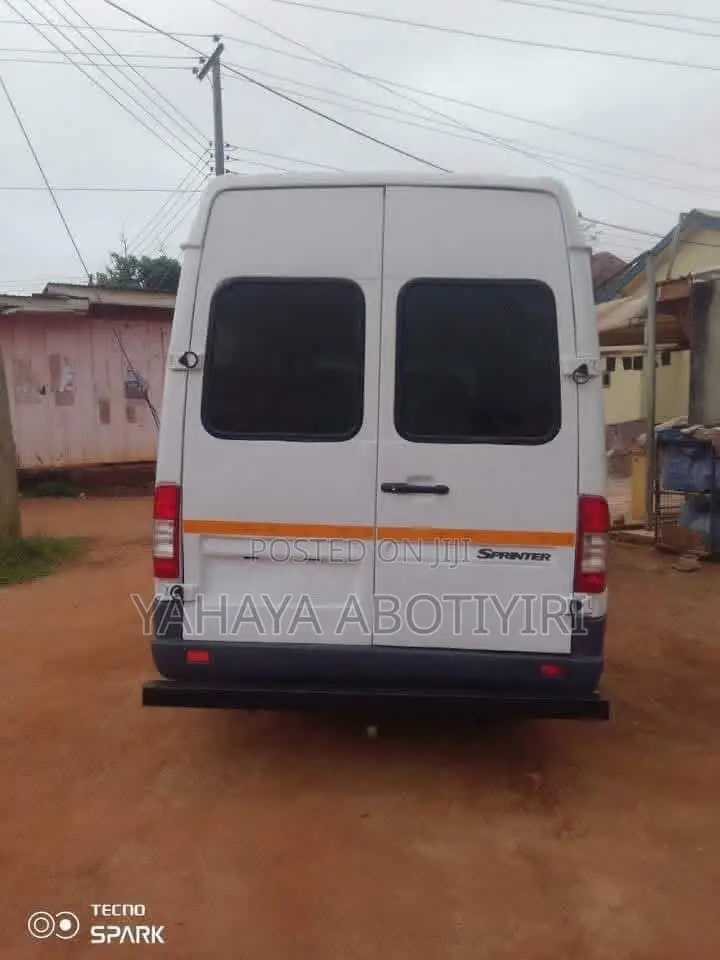 Mercedes-Benz Sprinter 2006 White