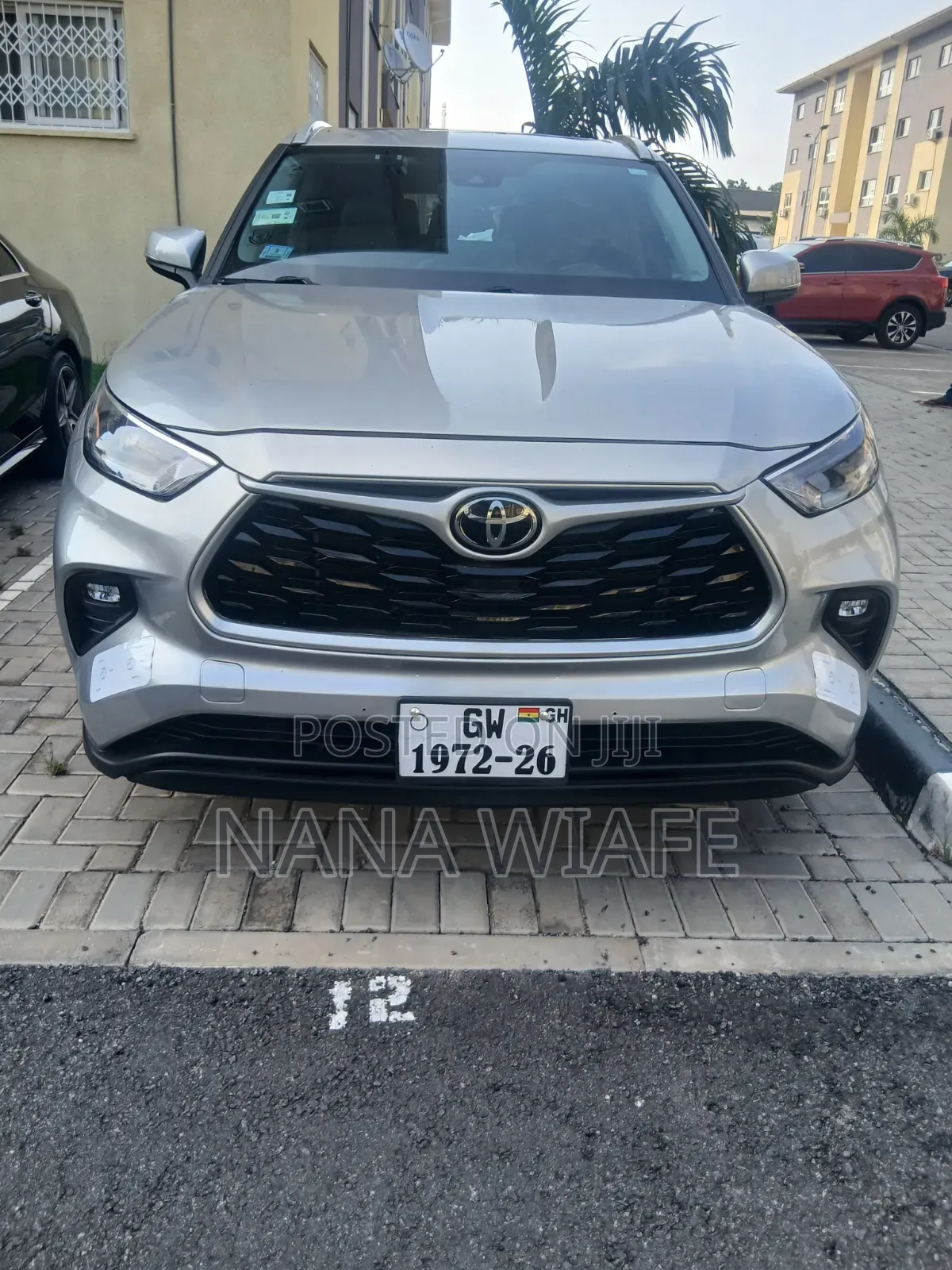 Toyota Highlander XLE 2022 Silver