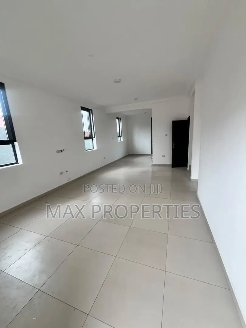 3bdrm House in Oyarifa for sale