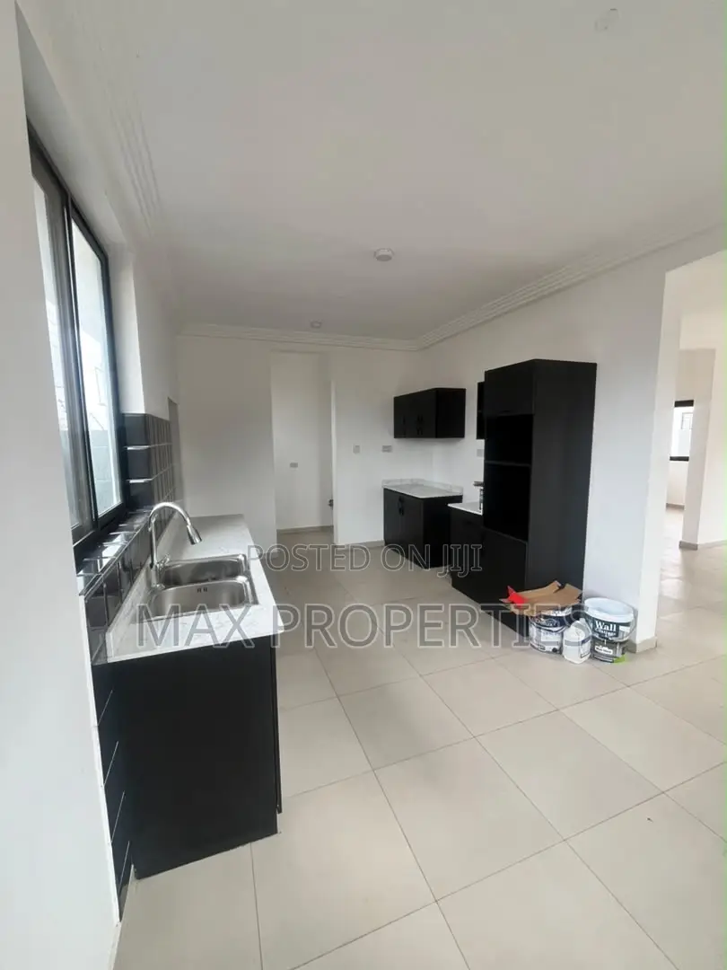 3bdrm House in Oyarifa for sale