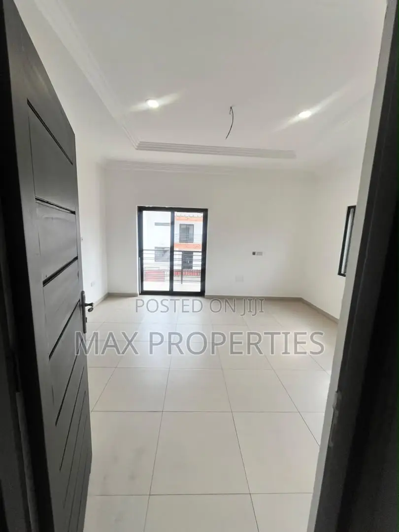 3bdrm House in Oyarifa for sale