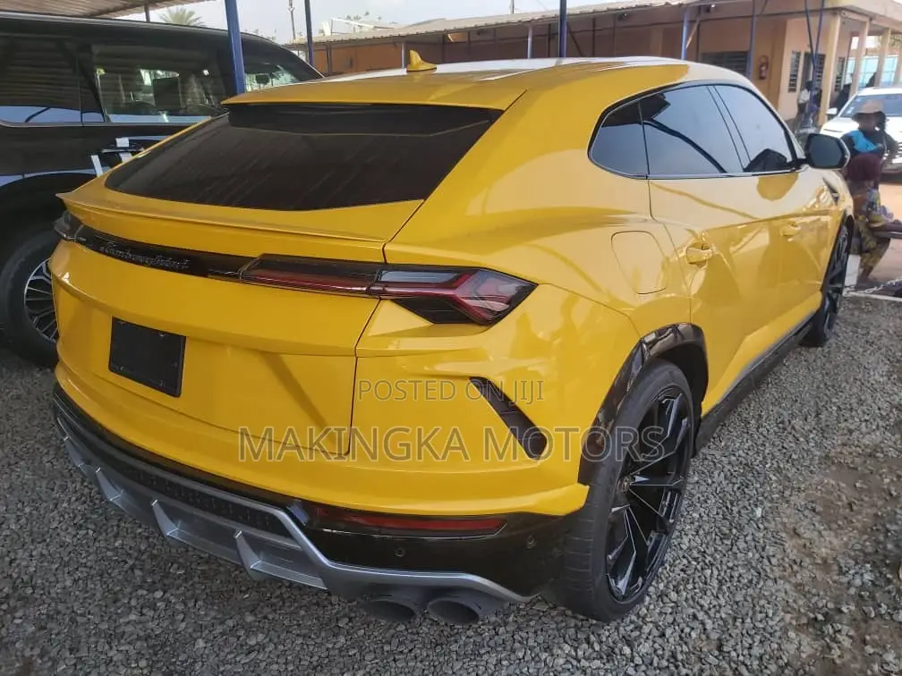 Ferrari 488 GTB 2025 Yellow
