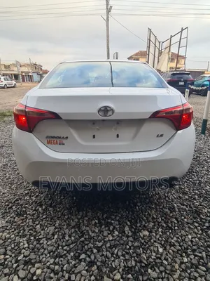 Toyota Corolla 2019 White