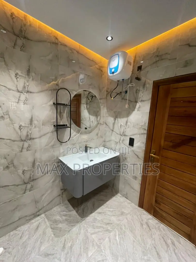 4bdrm House in Ghana Flag for sale