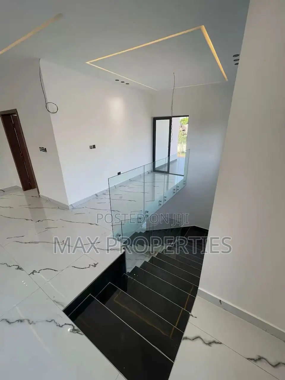 5bdrm House in Oyarifa for sale