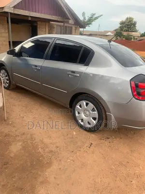 Nissan Sentra 2010 Silver