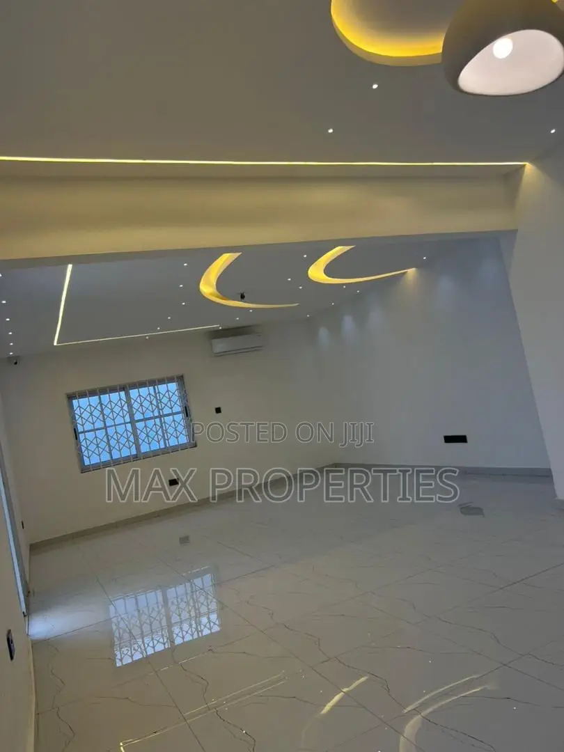 4bdrm House in Amasaman for sale