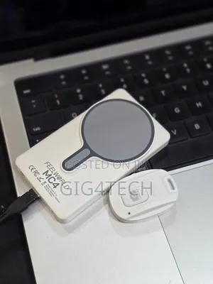 Smartphone Mirror Selfie Screen Monitor