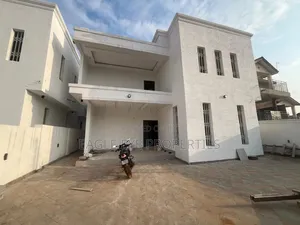 4bdrm House in Ogbojo East Legon for sale