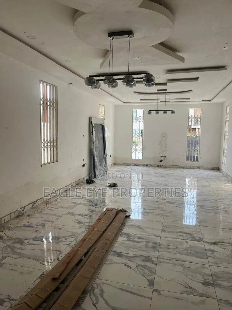 4bdrm House in Ogbojo East Legon for sale