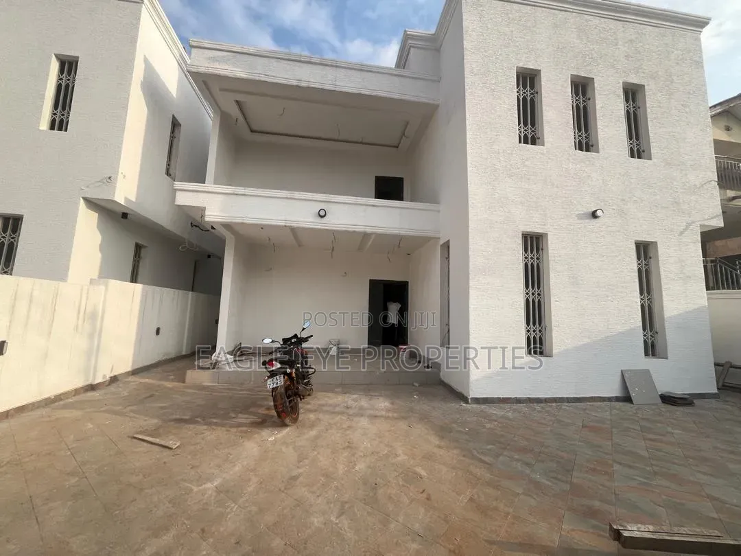 4bdrm House in Ogbojo East Legon for sale