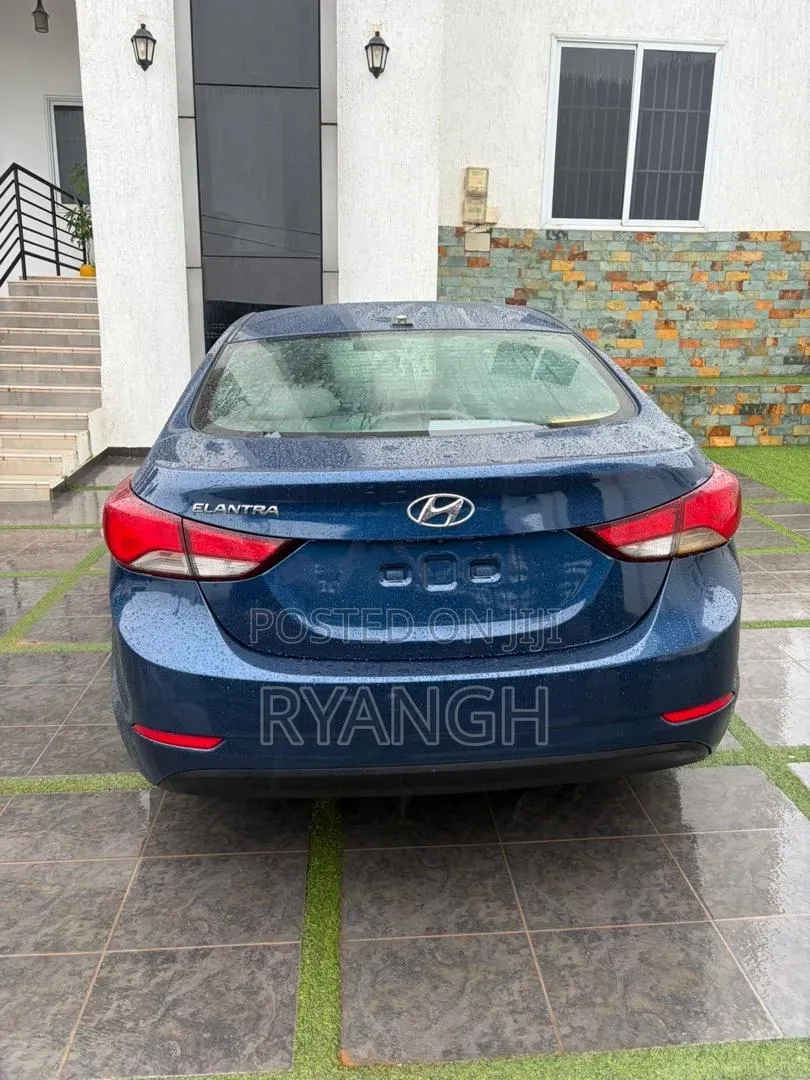 Hyundai Elantra 2016 Blue