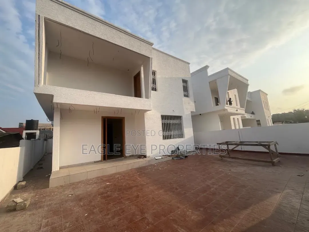 4bdrm House in Ogbojo East Legon for sale