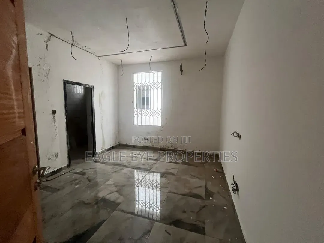 4bdrm House in Ogbojo East Legon for sale