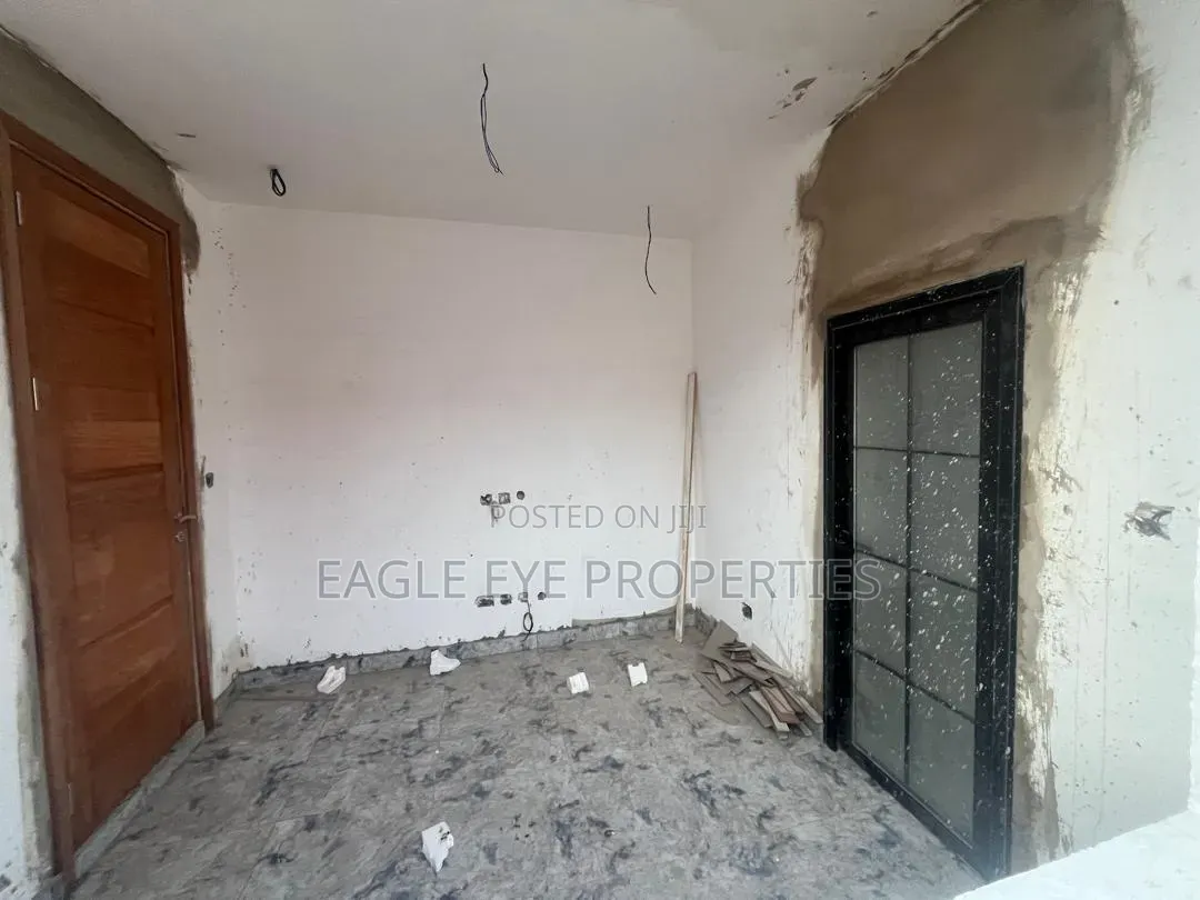 4bdrm House in Ogbojo East Legon for sale