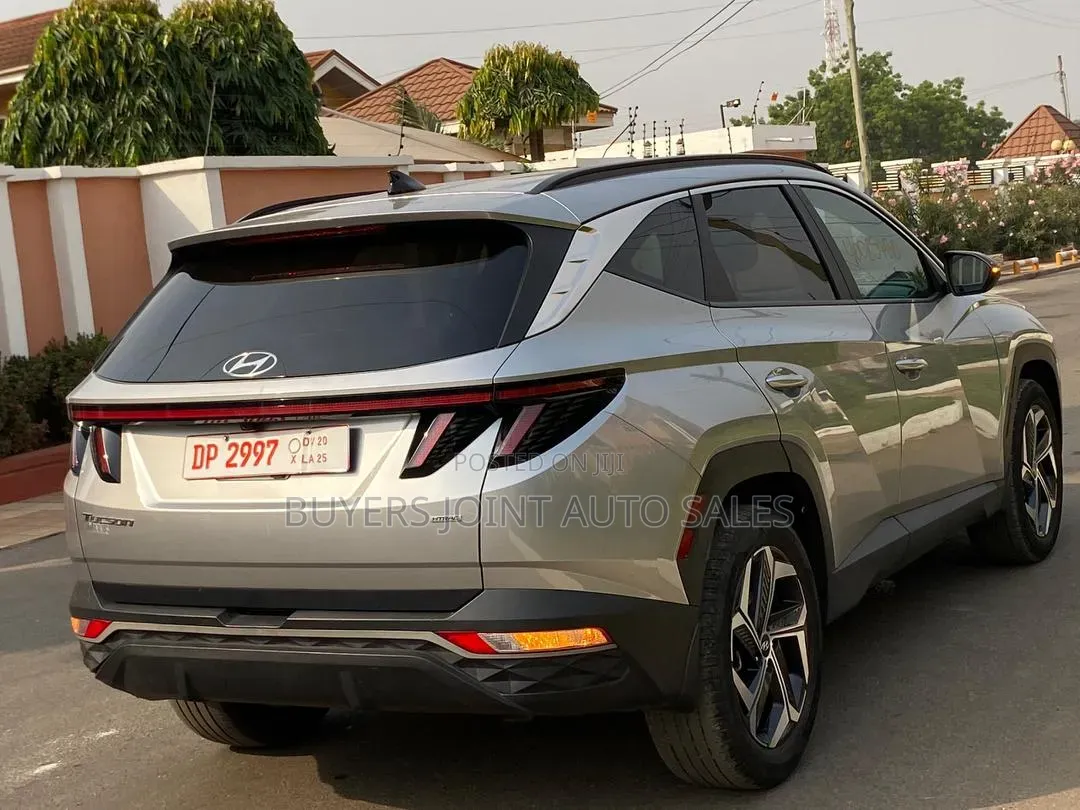 Hyundai Tucson 2022 Silver