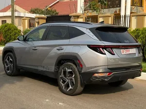Hyundai Tucson 2022 Silver