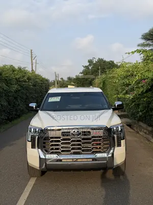 Toyota Tundra 1794 Edition CrewMax 5.5' Bed 2024 White