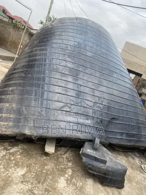 Broken Polytank Rambo 2500 Water Tank