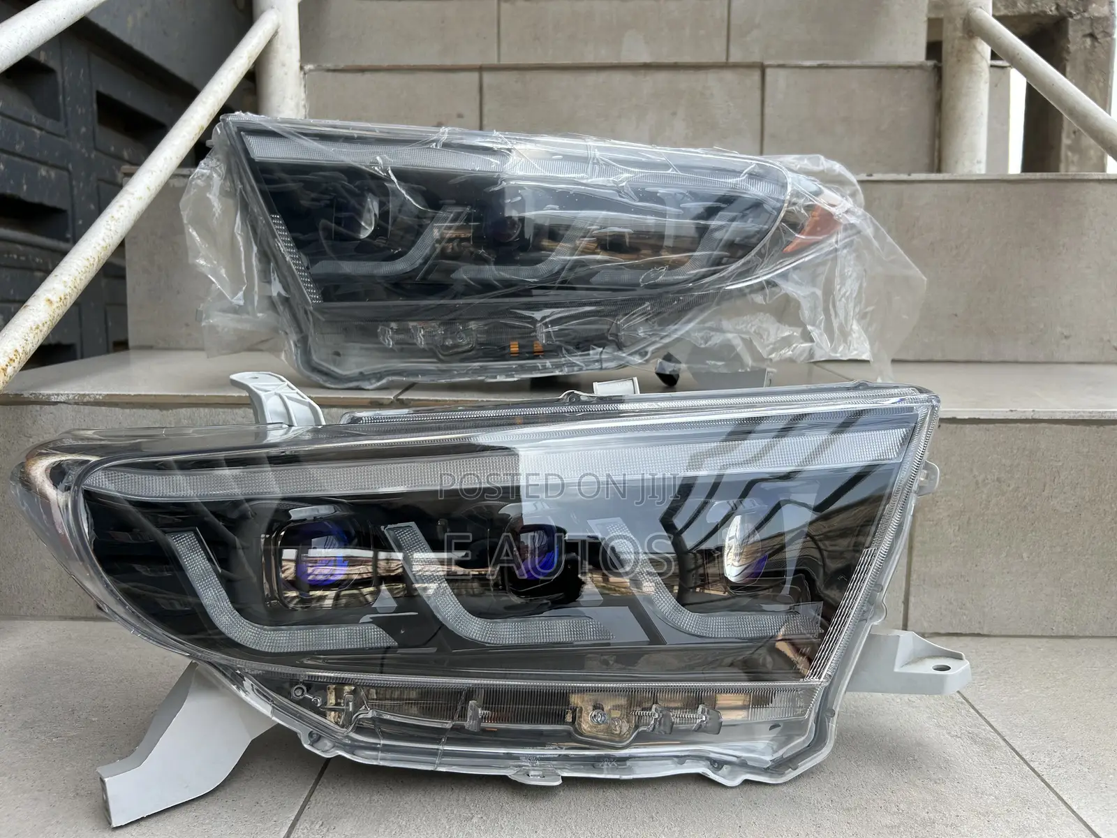 Toyota Highlander 2012 2013 2014 Headlight