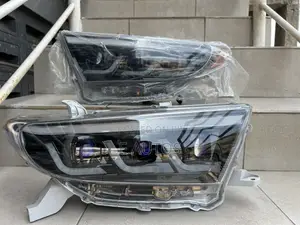 Toyota Highlander 2012 2013 2014 Headlight