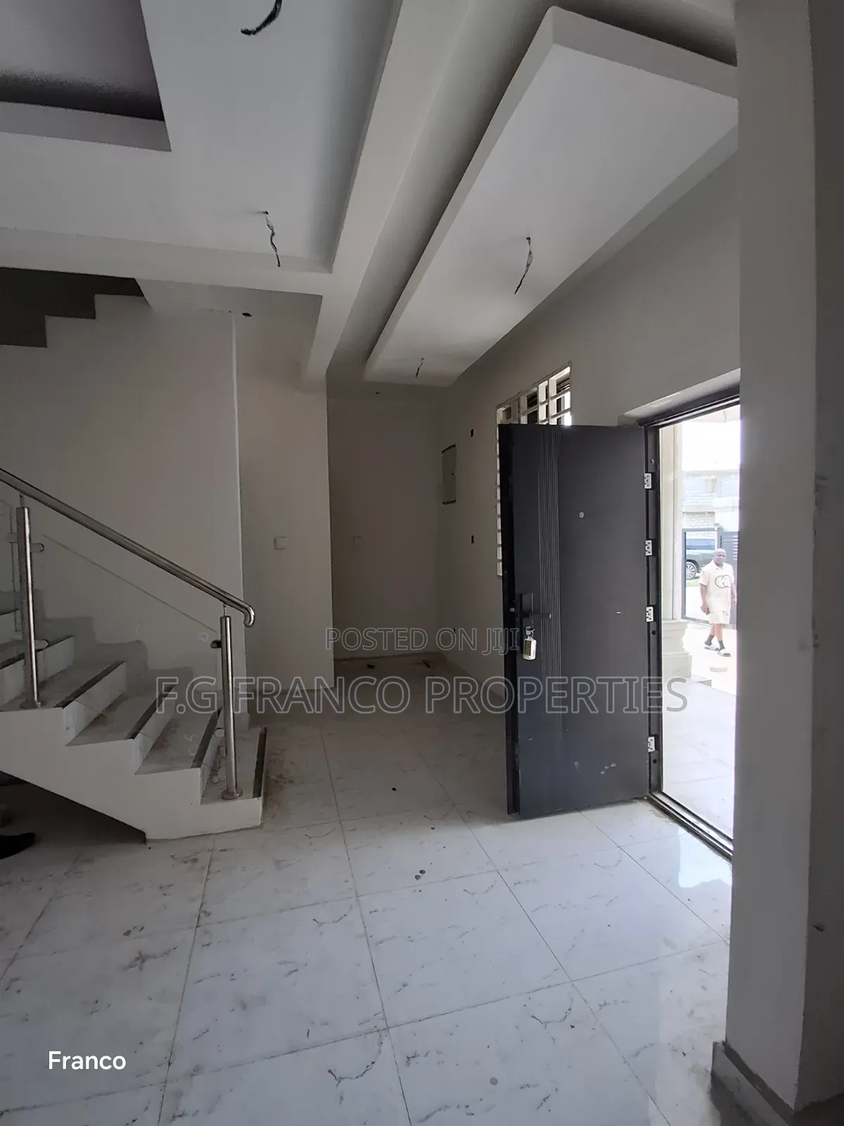 3bdrm House in Kg Franco Properties, Baatsona Total for sale