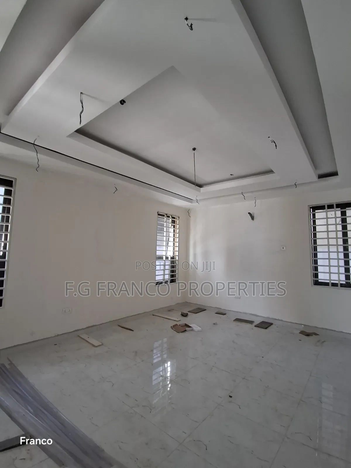3bdrm House in Kg Franco Properties, Baatsona Total for sale