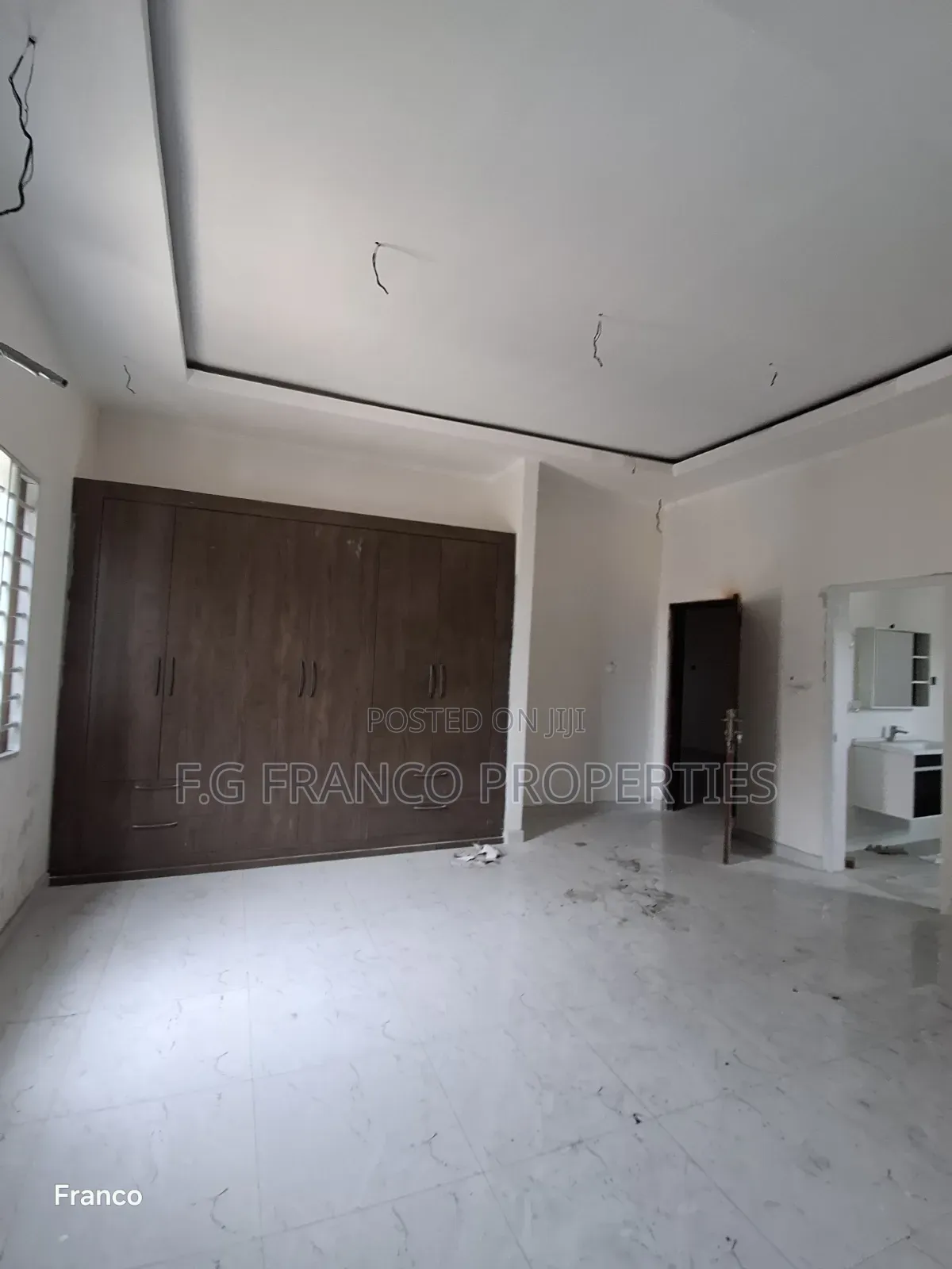 3bdrm House in Kg Franco Properties, Baatsona Total for sale
