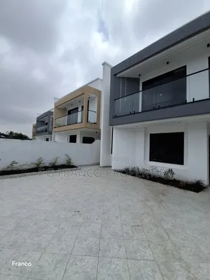 3bdrm House in Kg Franco Properties, Baatsona Total for sale
