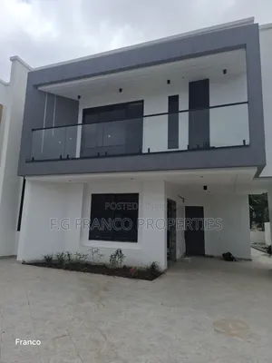 3bdrm House in Kg Franco Properties, Baatsona Total for sale