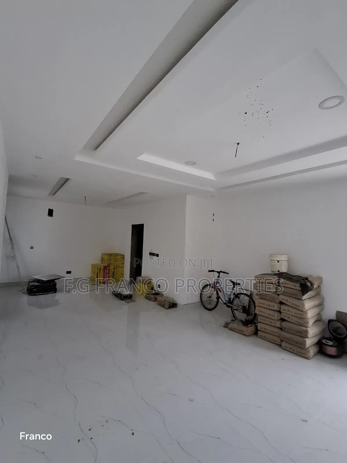 3bdrm House in Kg Franco Properties, Baatsona Total for sale