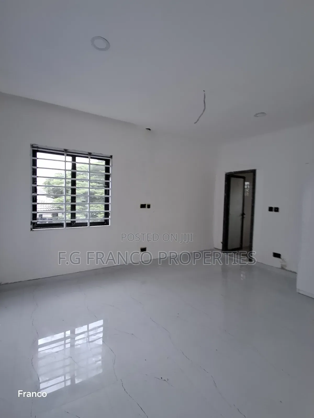 3bdrm House in Kg Franco Properties, Baatsona Total for sale