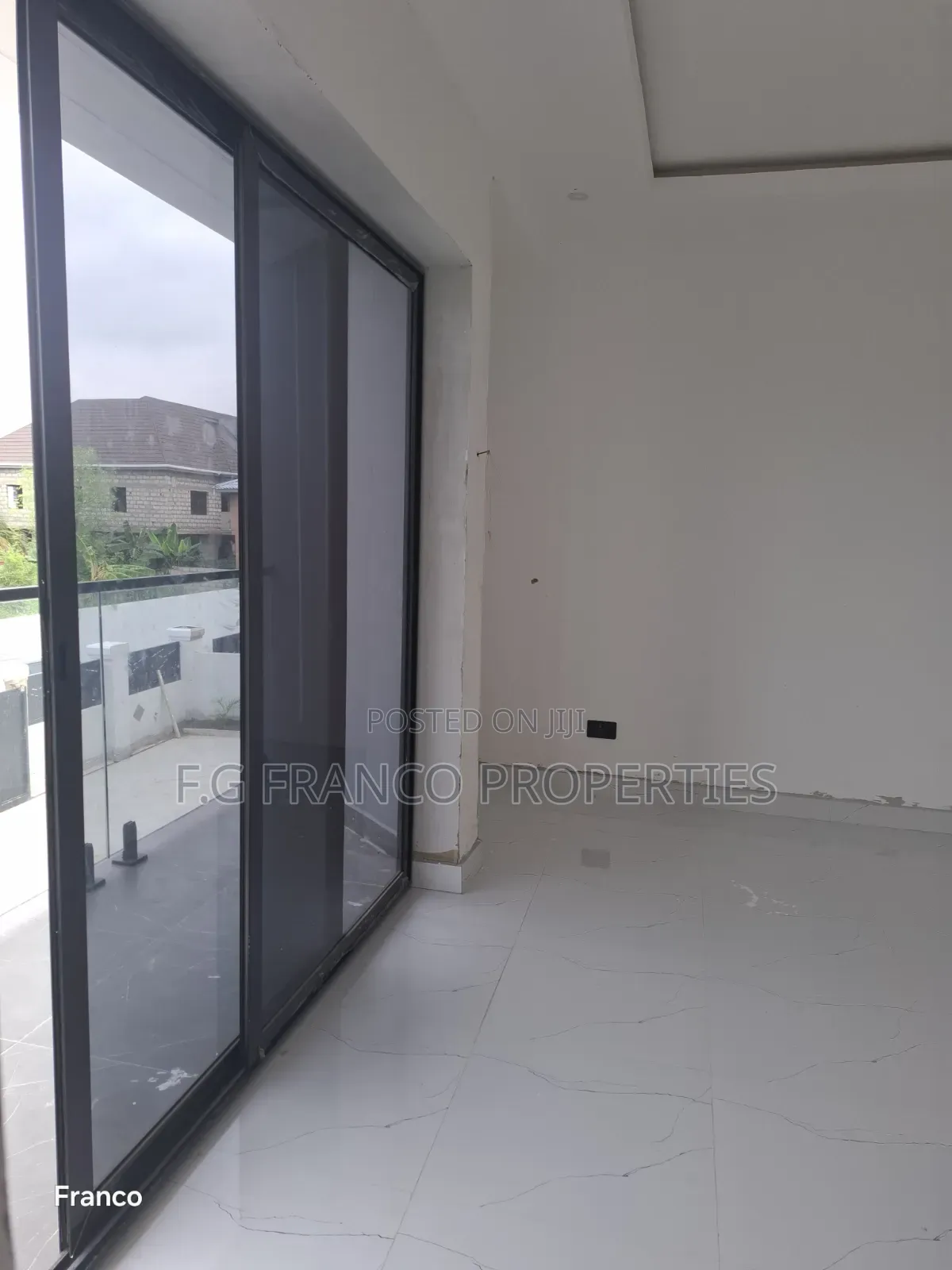 3bdrm House in Kg Franco Properties, Baatsona Total for sale