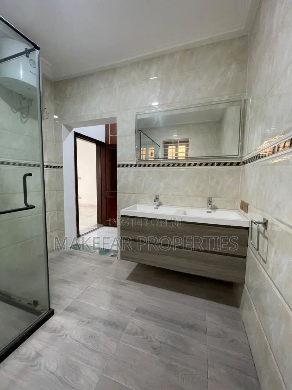 3bdrm House in Ashaley Botwe for sale