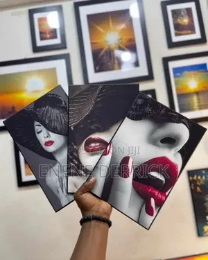 DeWise Photo Frames