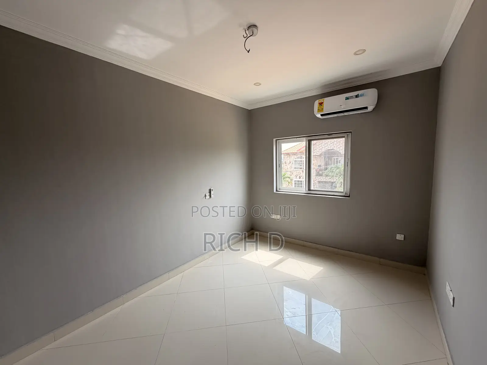2bdrm Townhouse / Terrace in The Greens Estate, Community 25 for rent