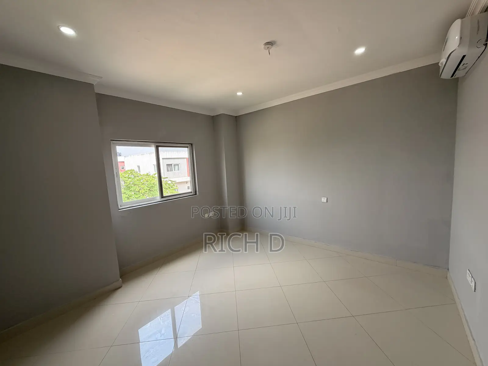 2bdrm Townhouse / Terrace in The Greens Estate, Community 25 for rent