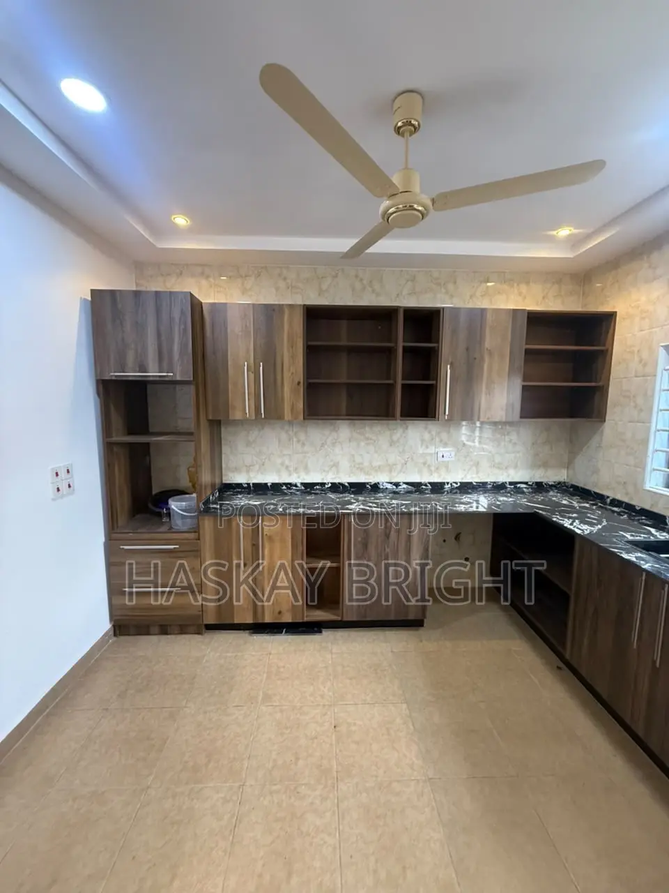 3bdrm House in Ablekuma for sale