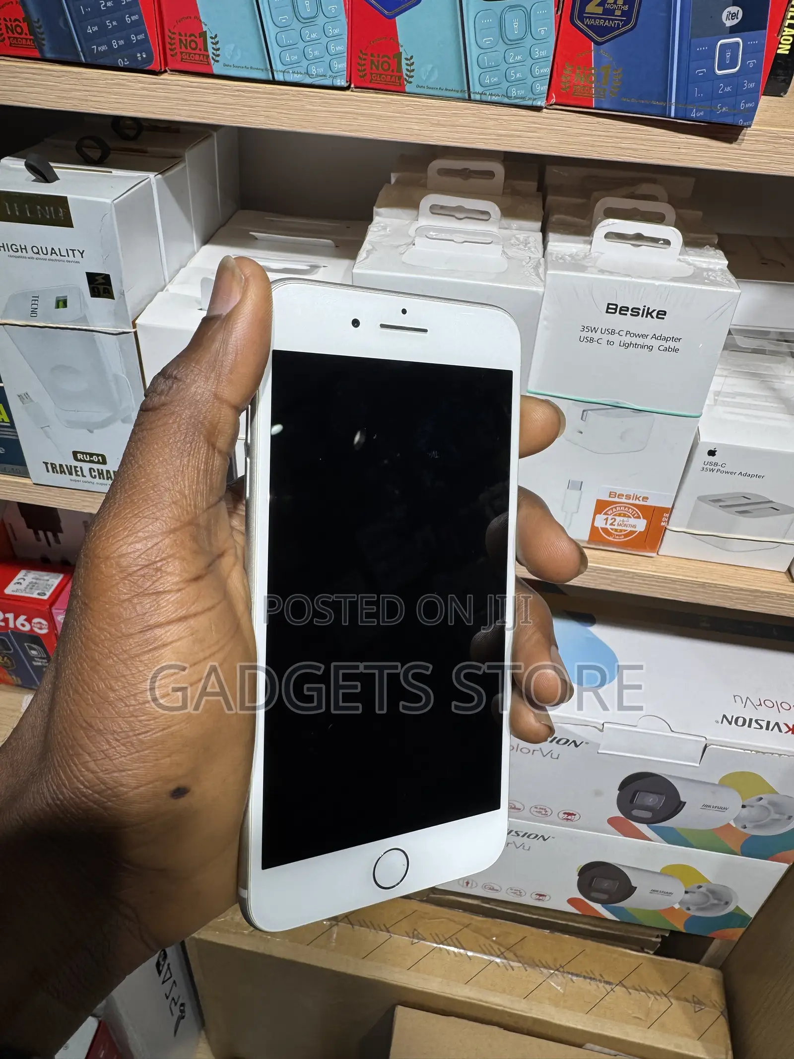 Apple iPhone 8 Plus 64 GB White