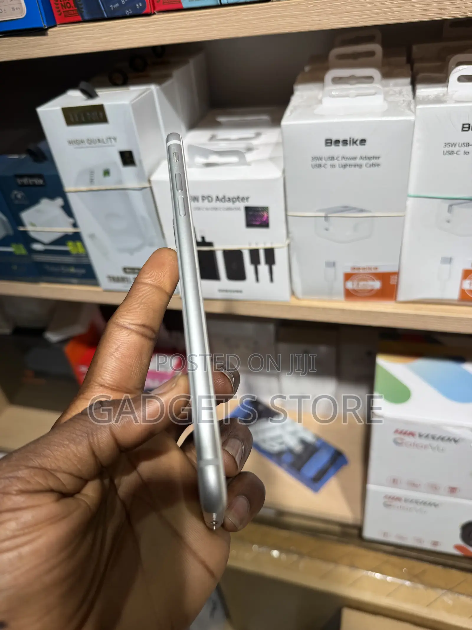 Apple iPhone 8 Plus 64 GB White